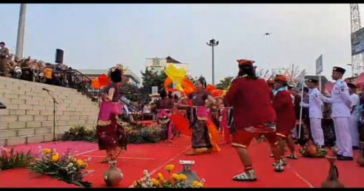 karnaval-nostalgia-dugderan-meriahkan-mtq-nasional-xxxi-2026-di-semarang.jpg